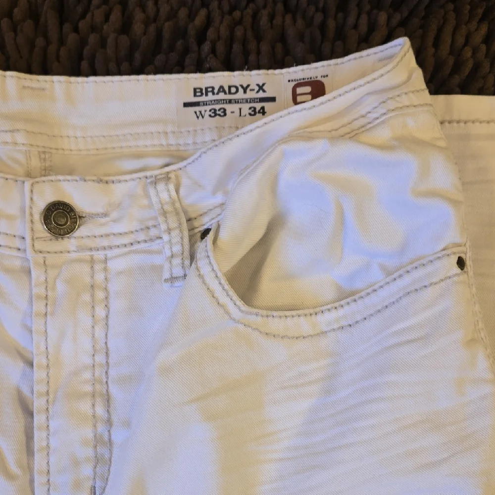 Buffalo David Bitton Men's Straight Jeans in White W33/L34